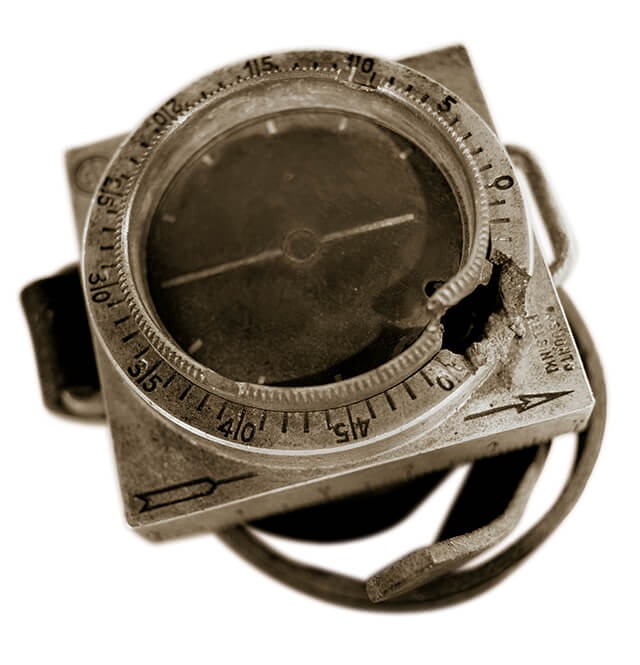 Old_Suunto_Compass_M-311_bullet_1936.jpg